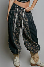 Load image into Gallery viewer, After Dark Floral Pants