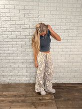Load image into Gallery viewer, Second Glance Wide Leg Pants