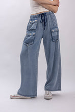Load image into Gallery viewer, Tencel Sail Wide Leg Cargo