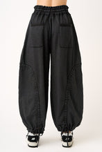 Load image into Gallery viewer, Nightfall Parachute Sweatpant Joggers