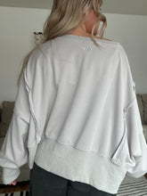 Load image into Gallery viewer, Exclusive | Wandering Free Pullover