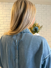 Load image into Gallery viewer, Undercut Knit Cardi