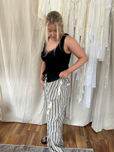 Load image into Gallery viewer, Cloud Bubble Tie Top