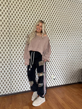 Load image into Gallery viewer, Safari Stride Pants