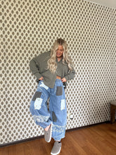 Load image into Gallery viewer, Front Field Joggers