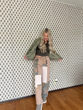 Load image into Gallery viewer, Sandstone Sweater Pants