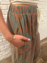 Load image into Gallery viewer, Oil Slick Lace Joggers