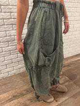Load image into Gallery viewer, Sienna Parachute Pants