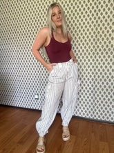 Load image into Gallery viewer, Dashed Parachute Joggers
