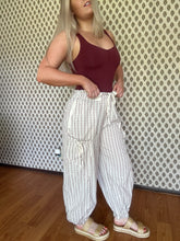 Load image into Gallery viewer, Dashed Parachute Joggers