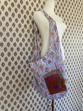 Load image into Gallery viewer, Kantha Patch Sling Beach Bag