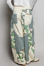 Load image into Gallery viewer, Lines Never Fade Jeans

