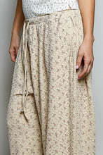 Load image into Gallery viewer, Dainty Dreams Lounge Pants
