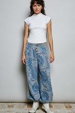 Load image into Gallery viewer, Sideline Paisley Pants
