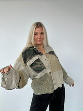 Load image into Gallery viewer, Evergreen Camo Jacket
