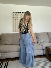 Load image into Gallery viewer, Tier Pressure Pants

