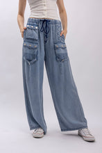 Load image into Gallery viewer, Tencel Sail Wide Leg Cargo
