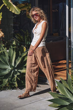Load image into Gallery viewer, Going up Stripe Pants
