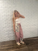 Load image into Gallery viewer, Rosie Reverie Joggers
