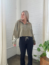 Load image into Gallery viewer, Stitch Detail Cropped Half Zip Top
