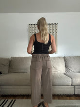 Load image into Gallery viewer, Stone Walk Barrel Sweatpants
