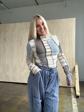 Load image into Gallery viewer, Ski Lodge Long Sleeve Top
