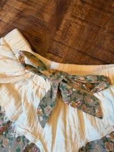 Load image into Gallery viewer, Fall Into Floral Wide Leg Pants
