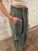 Load image into Gallery viewer, Sienna Parachute Pants
