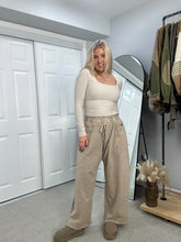 Load image into Gallery viewer, Set Up Wide Leg Pants
