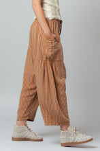 Load image into Gallery viewer, Going up Stripe Pants
