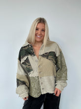 Load image into Gallery viewer, Evergreen Camo Jacket
