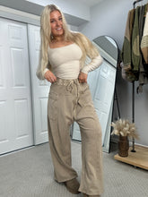 Load image into Gallery viewer, Set Up Wide Leg Pants
