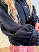 Load image into Gallery viewer, Undercut Knit Cardi
