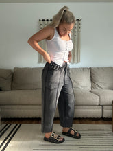 Load image into Gallery viewer, Stone Walk Barrel Sweatpants
