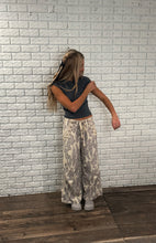 Load image into Gallery viewer, Second Glance Wide Leg Pants
