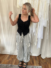 Load image into Gallery viewer, Cloud Bubble Tie Top
