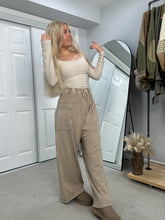 Load image into Gallery viewer, Set Up Wide Leg Pants
