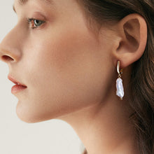 Load image into Gallery viewer, Signature Pearl Daily Drops
