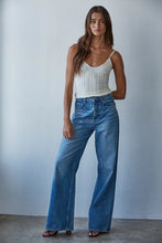 Load image into Gallery viewer, Vintage Bloom Seamless Tank
